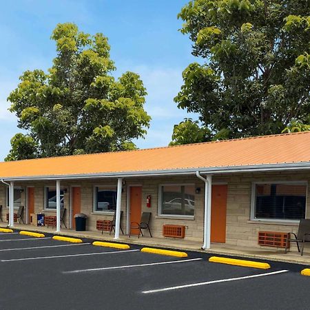 Springs Motel Ky Russell Springs Exteriér fotografie